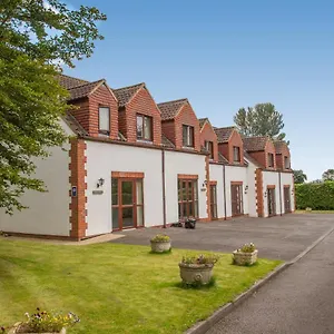 https://white-rose-cottages-near-thirsk.yorkshirehotels.net