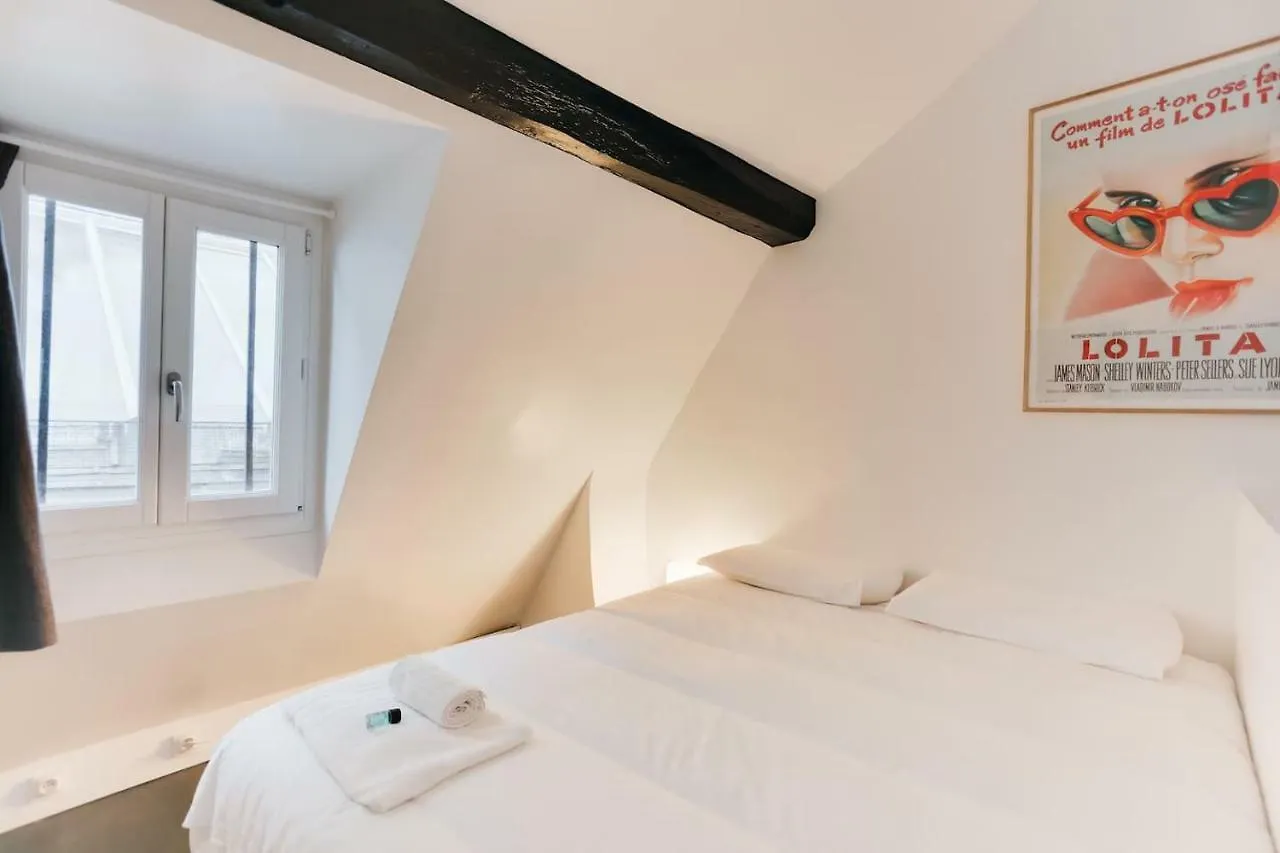 Charming House For 6 People - Louvre & Opera Apartment Paris